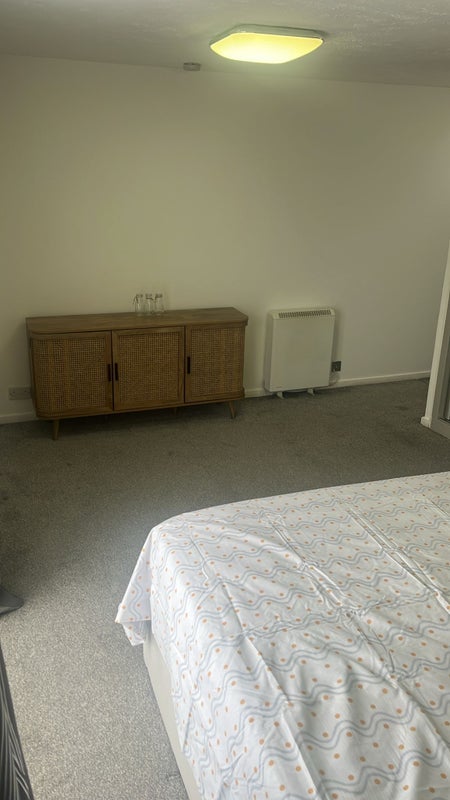 Flat Maunsell Park in Crawley