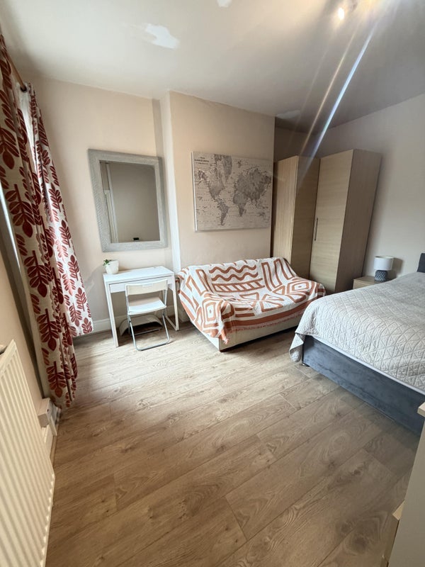 Room Slater Street in Warrington