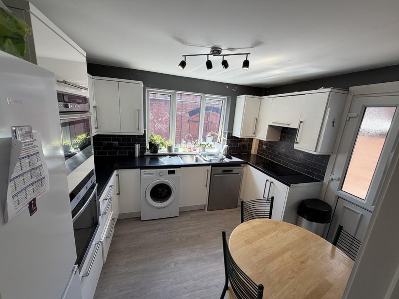 Room Slater Street in Warrington