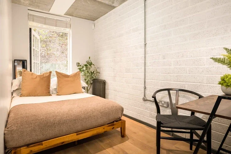 Flat Great Suffolk Street in Greater London