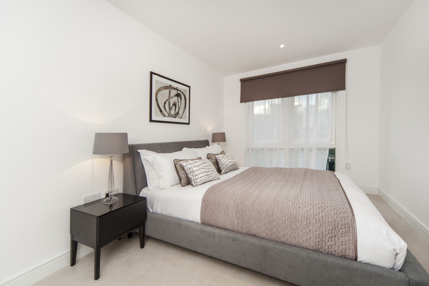 Flat Juniper Drive in Greater London