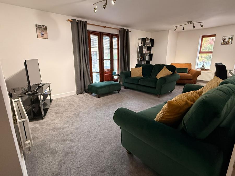 Flat Standside in Northampton
