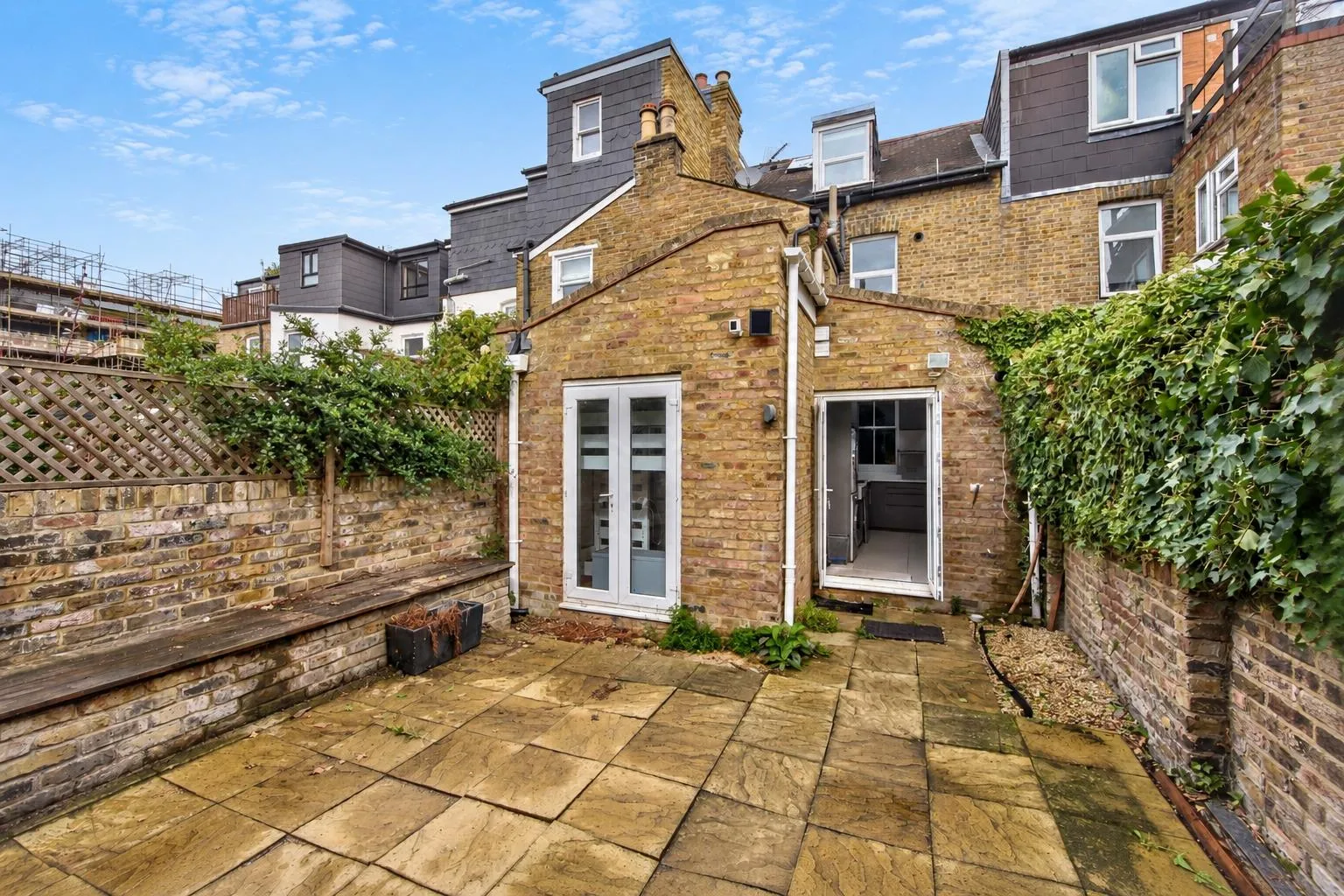 House South Worple Way in Greater London
