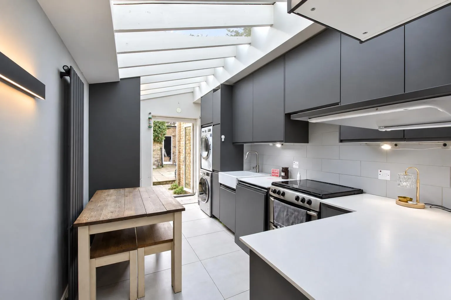 House South Worple Way in Greater London