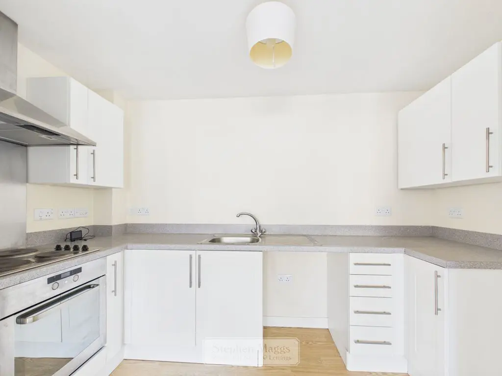 Flat Ridley Avenue in Warmley
