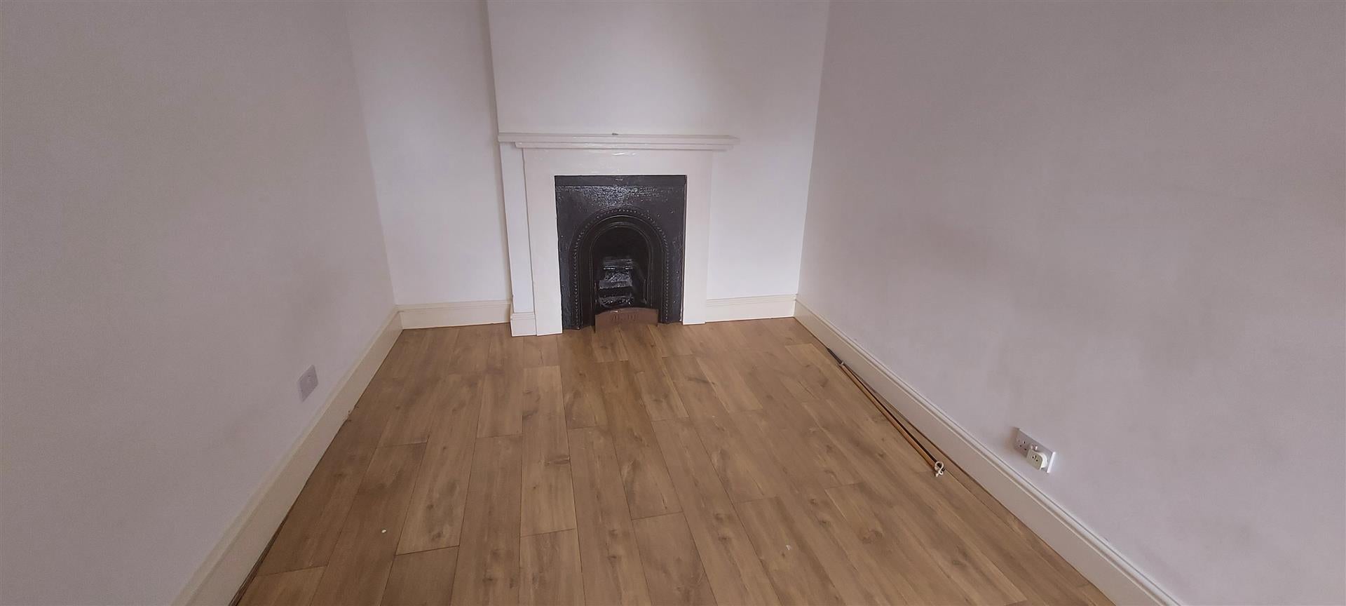 Flat Mare Street in Greater London