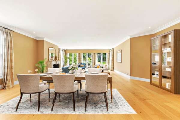 House Ormond Road in Greater London