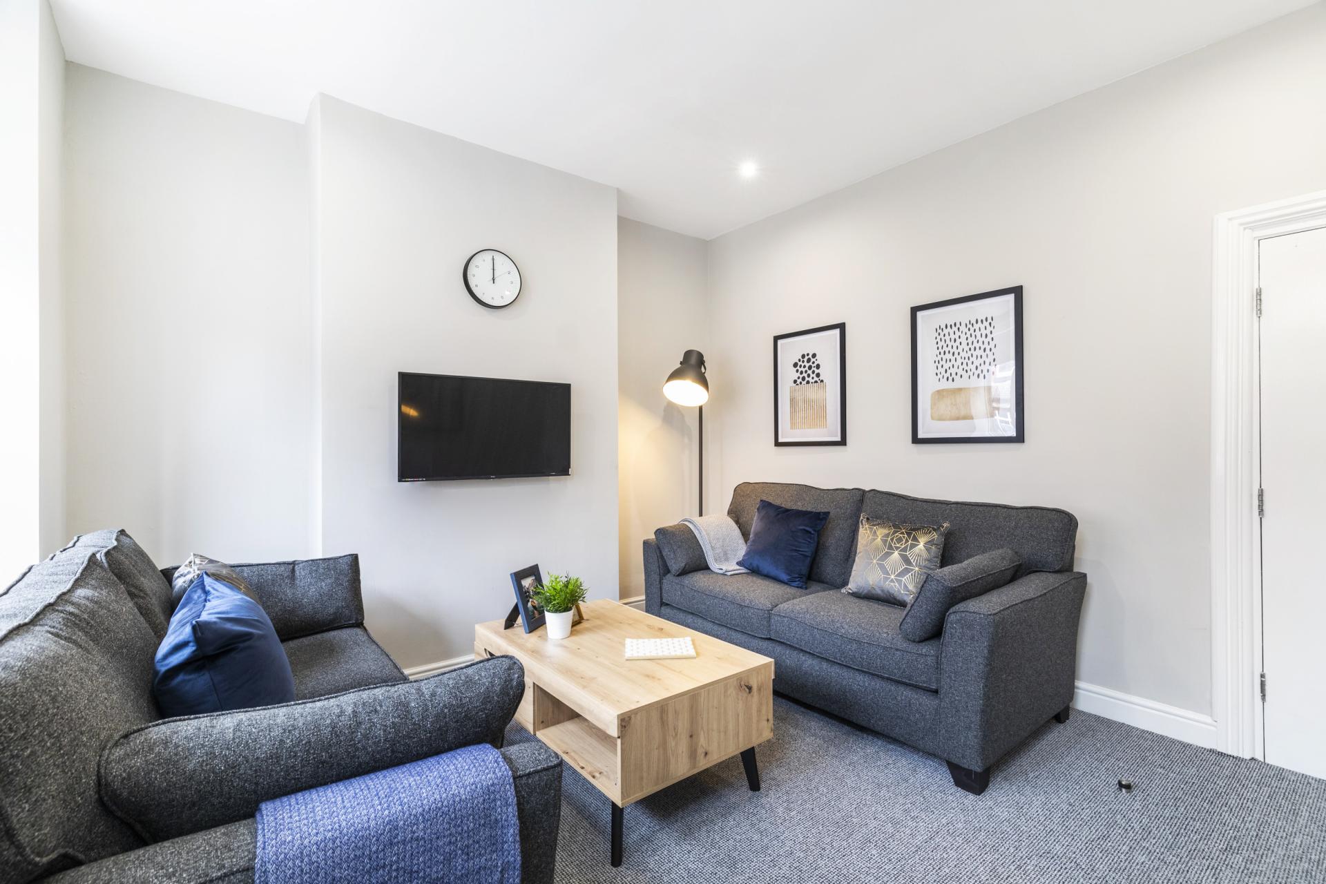 Room Hessle Terrace in Leeds