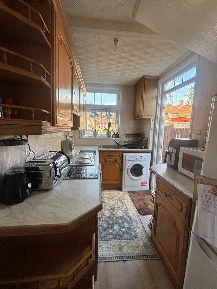Room Blessbury Road in Greater London