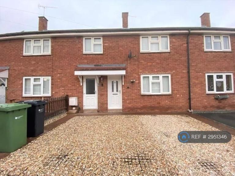 House Elm Road in Sugwas Pool