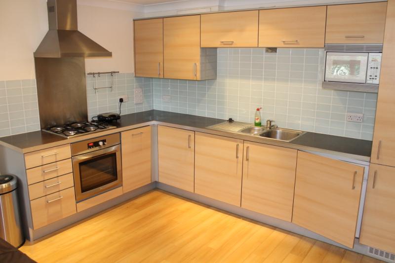 Flat Victoria Mews in Borough of Runnymede