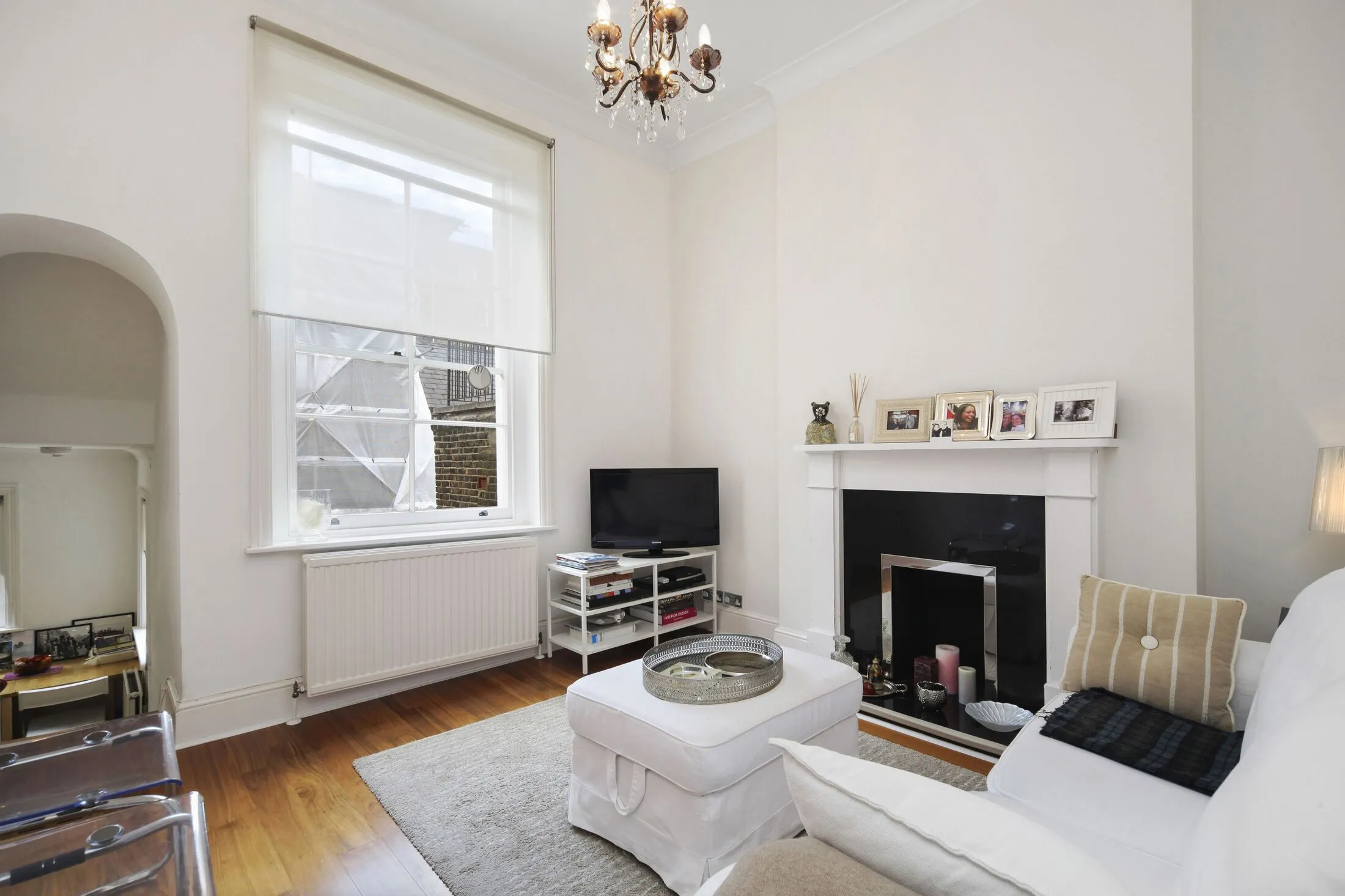Flat Shrewsbury Mews in City of Westminster
