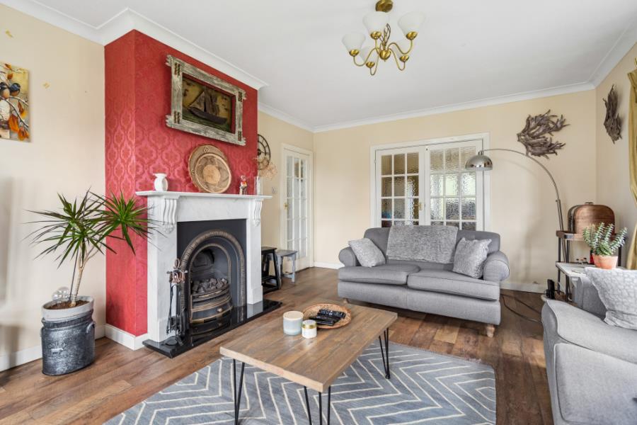 House Greenheys Close in Greater London