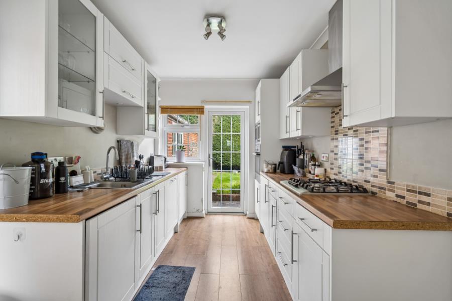 House Greenheys Close in Greater London