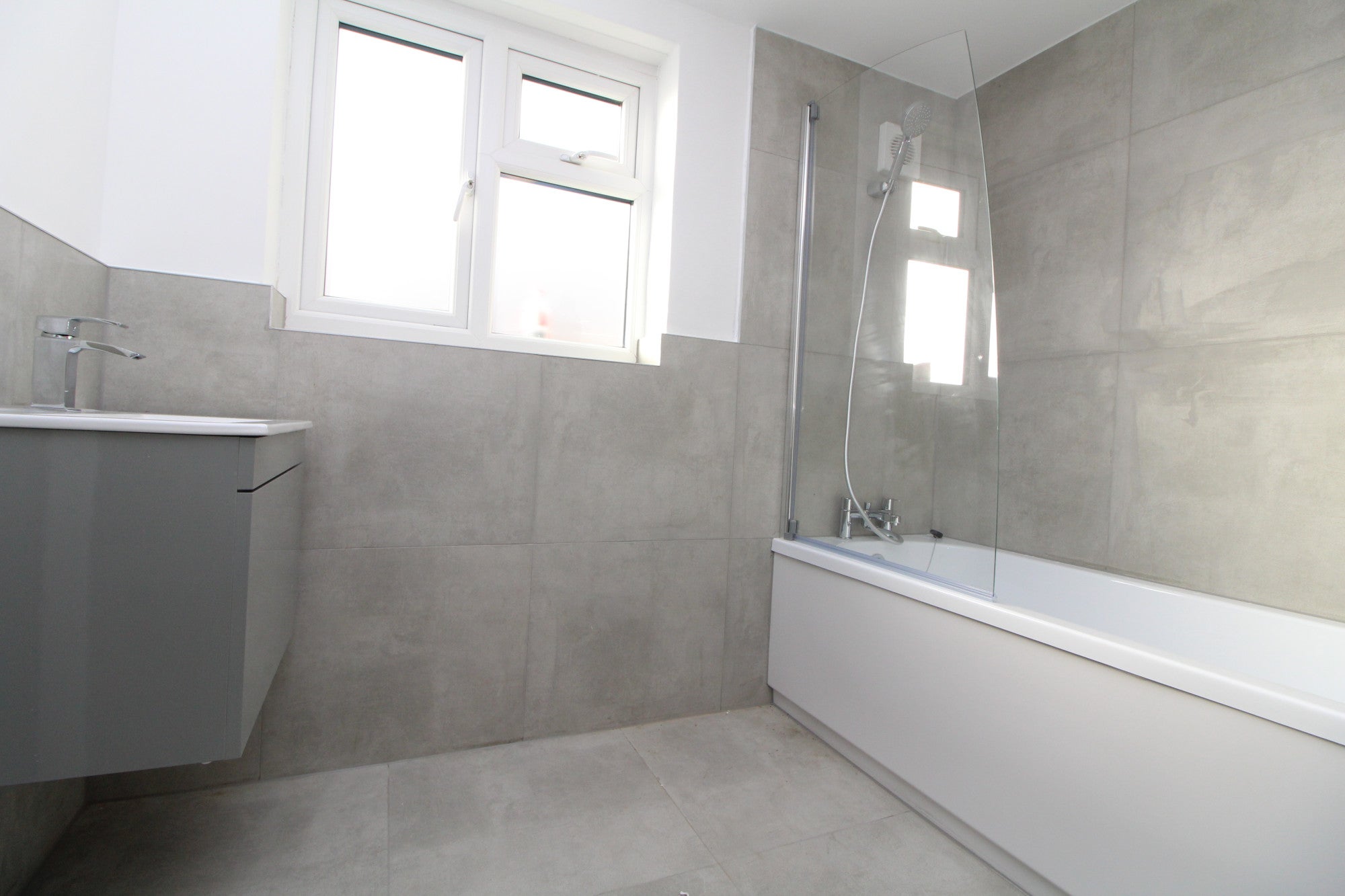 Flat Elmers End Road in Greater London