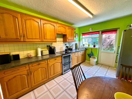 House Johnson Avenue in Wolverhampton