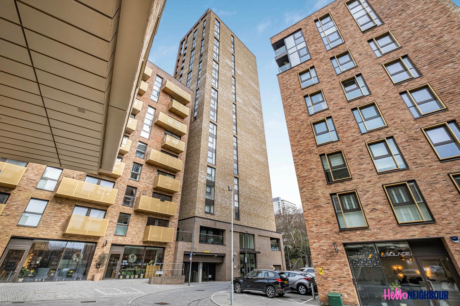 Flat Bailey Street in Greater London