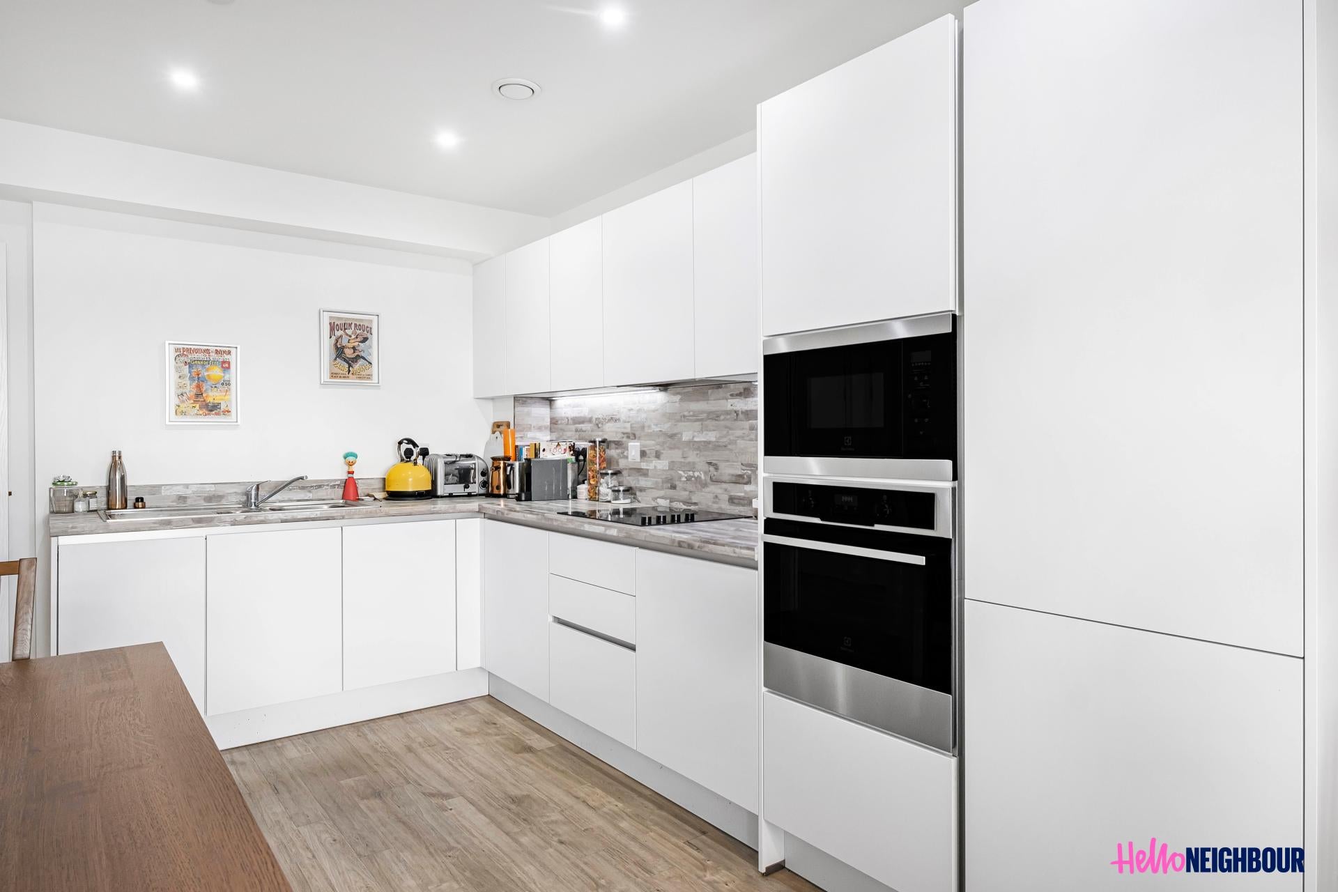 Flat Bailey Street in Greater London