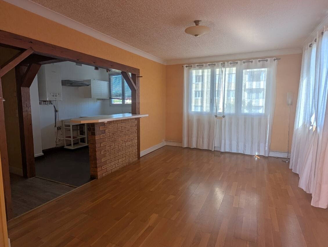 Appartement Rue du 42e de Ligne à Joinville-le-Pont