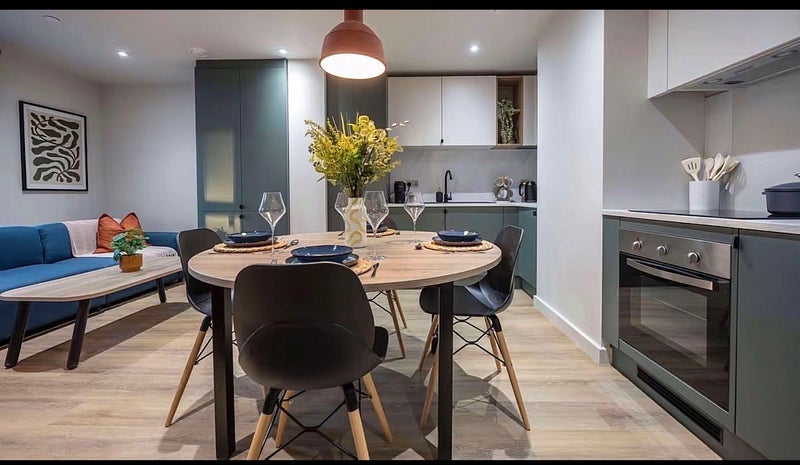 Room Alfreton Road in Nottingham