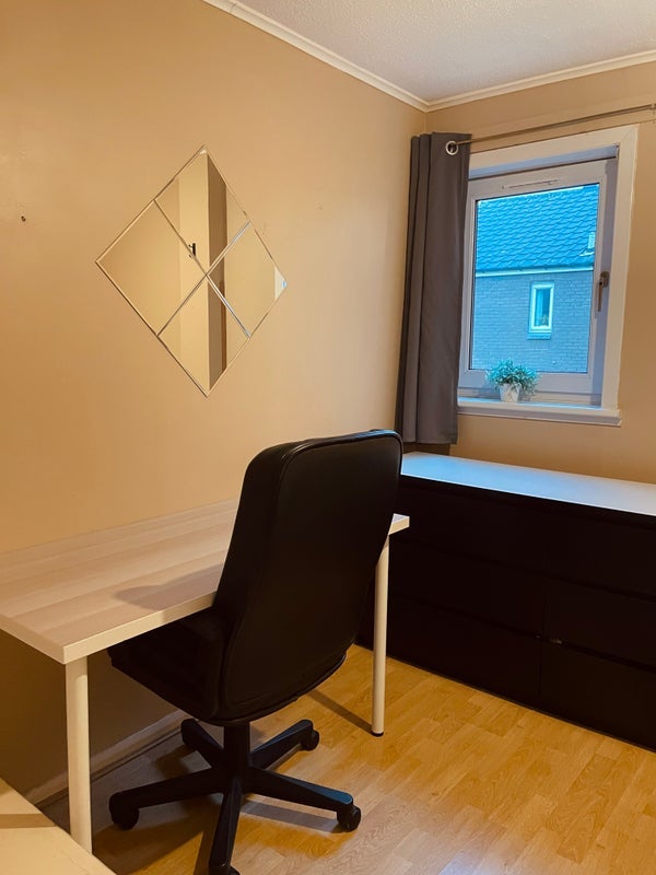 Room Millroad Gardens in Glasgow