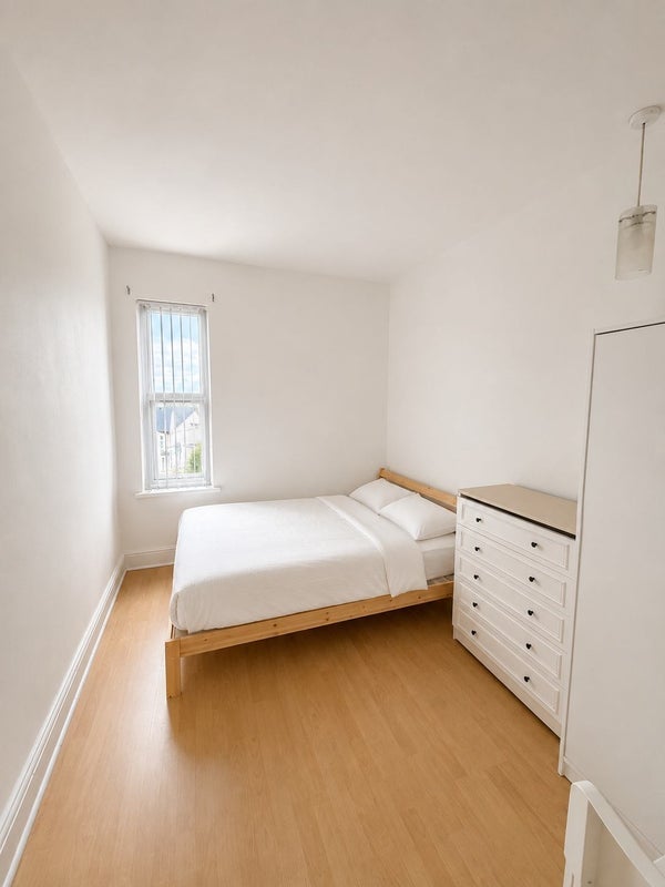 Room Gedling Grove in Nottingham