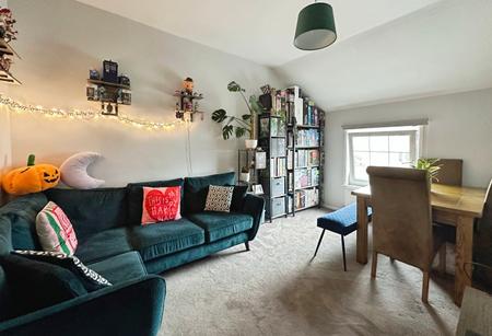 Flat Greenhill Avenue in East Devon