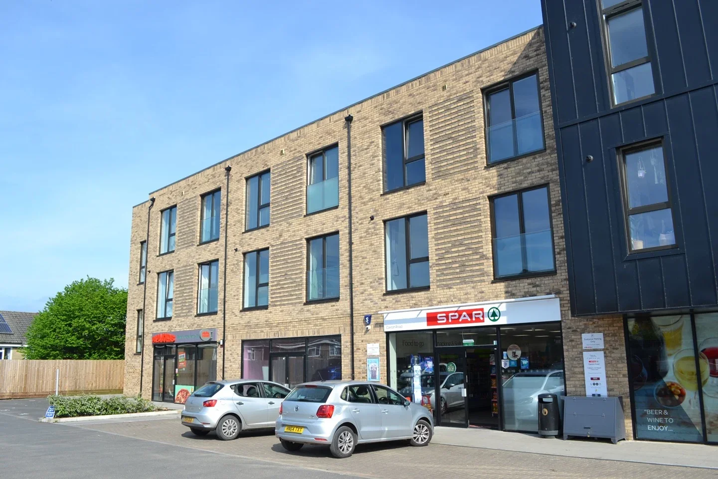 Flat Caxton Road in Frome