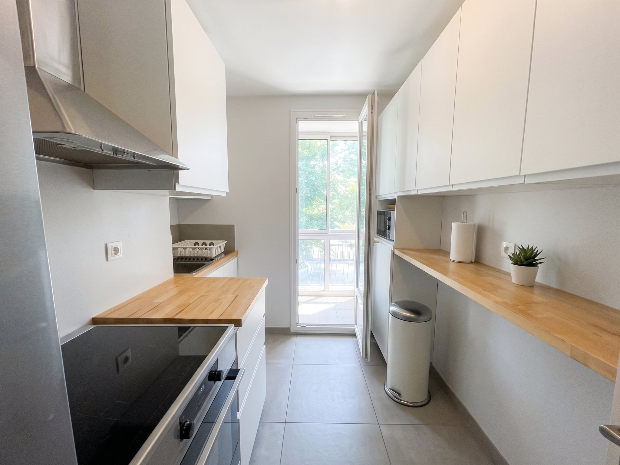 Flat Rue Francis de Pressensé in Villeurbanne