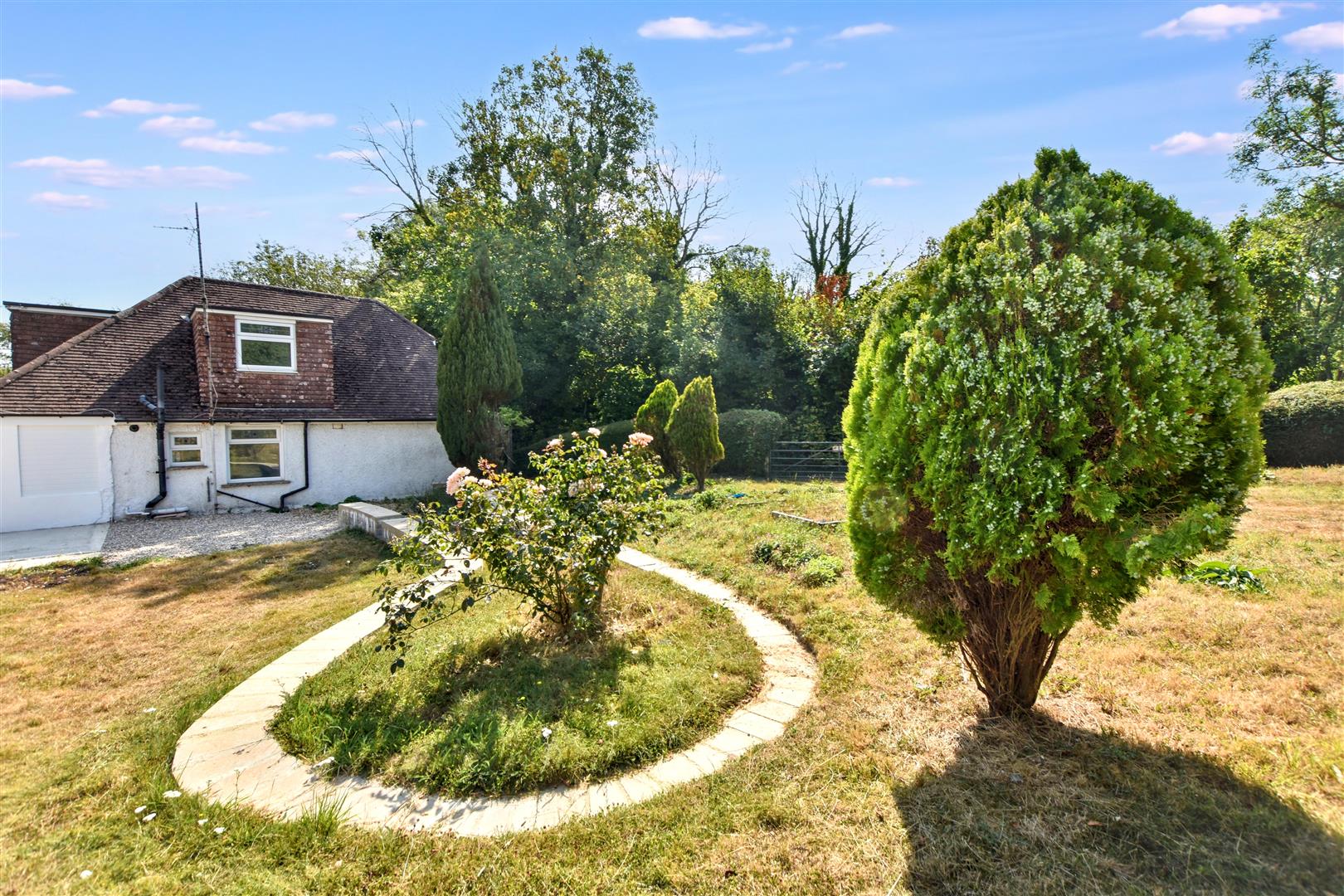 House Jevington Road in Wealden