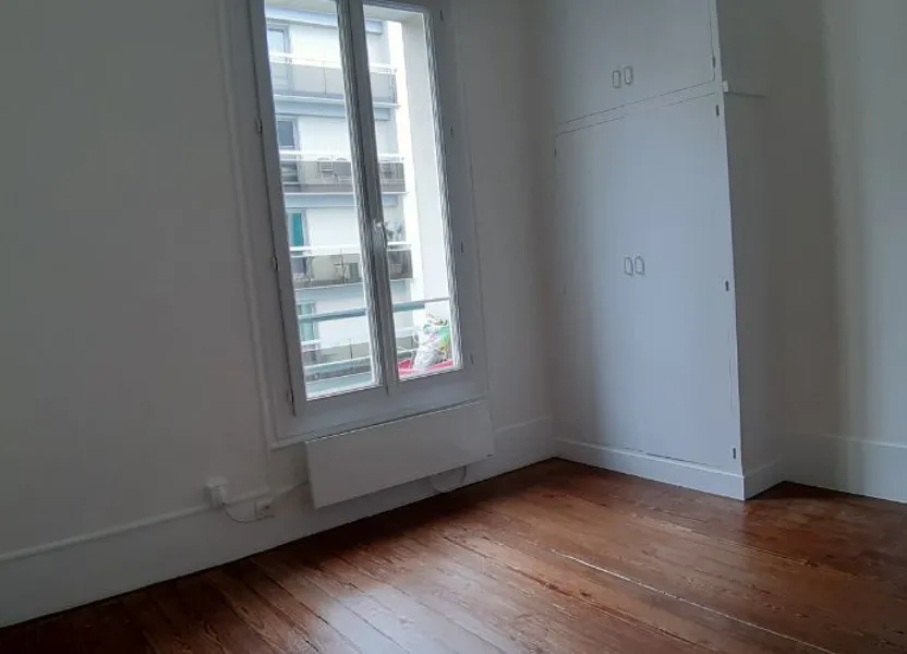 Room Avenue Victor Cresson in Issy-les-Moulineaux