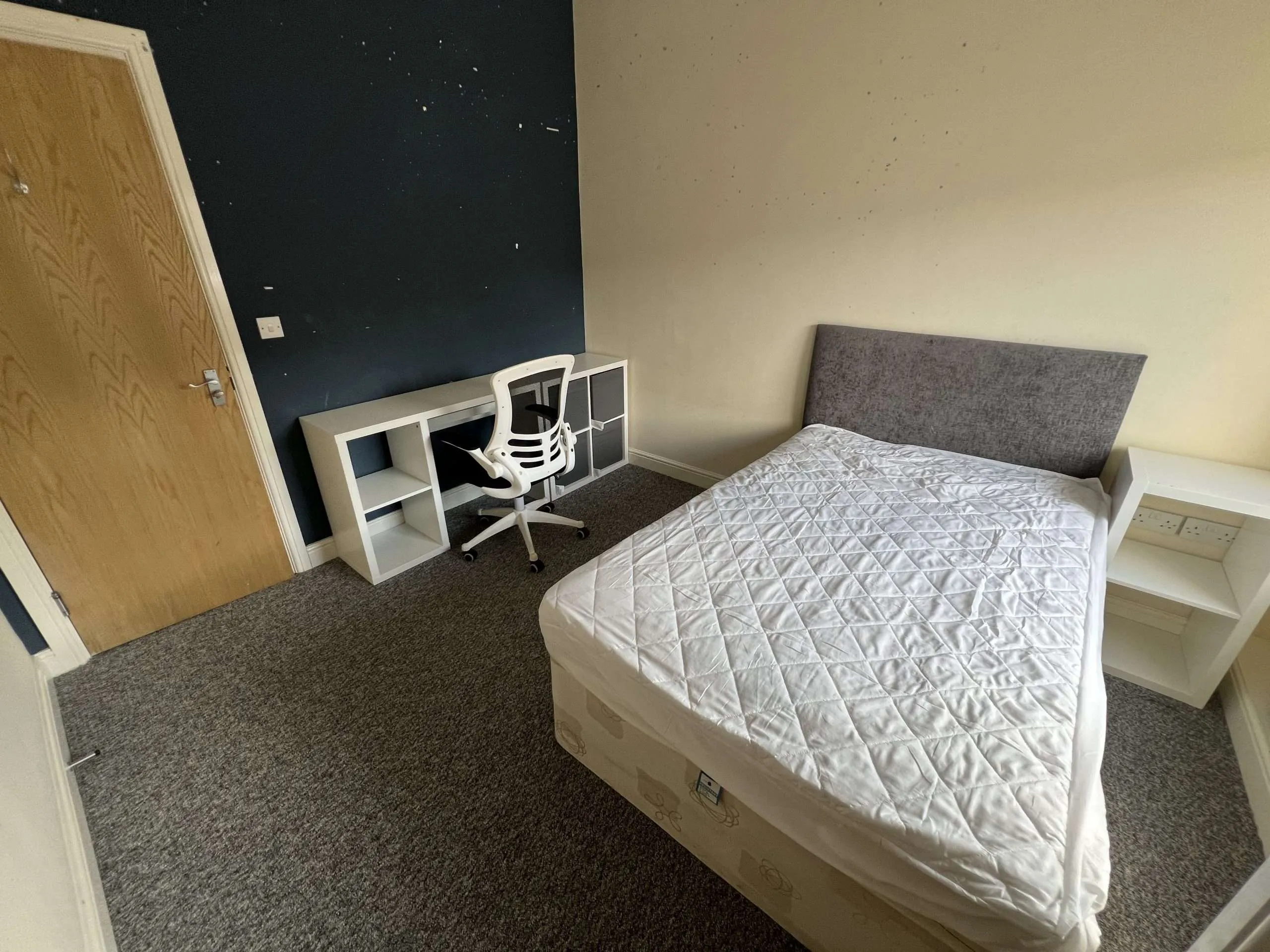 Flat Glossop Road in Sheffield