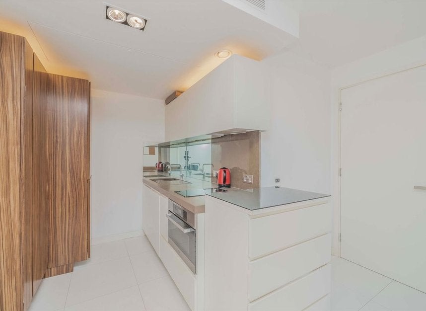 Flat Longford Street in Greater London