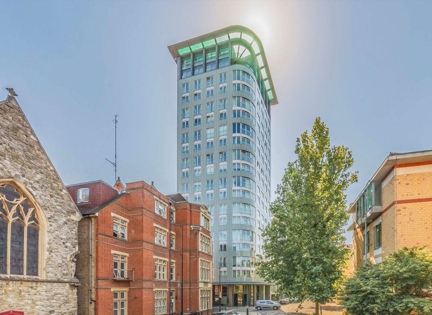 Flat Longford Street in Greater London