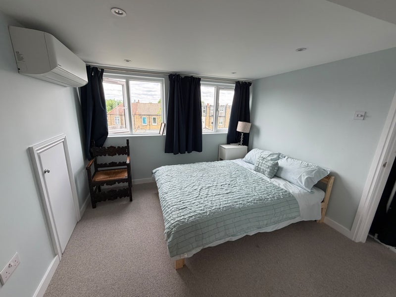 Room Windmill Road in Greater London