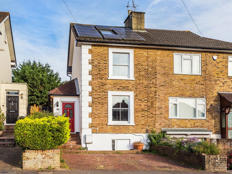 House Ladbroke Road in Reigate and Banstead