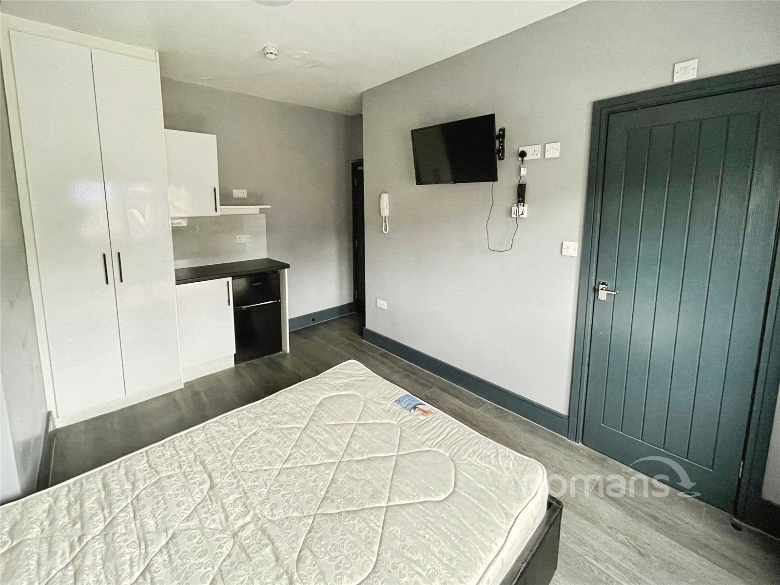Room Kentwood Hill in Reading
