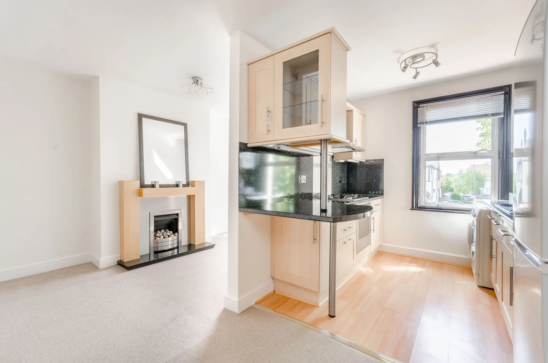 Flat Cavendish Road in Greater London