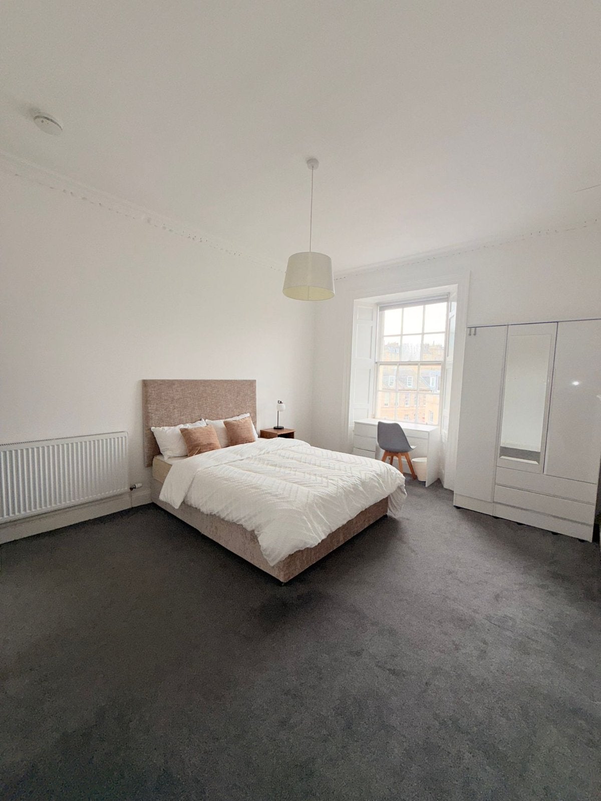 Flat Broughton Street in City of Edinburgh
