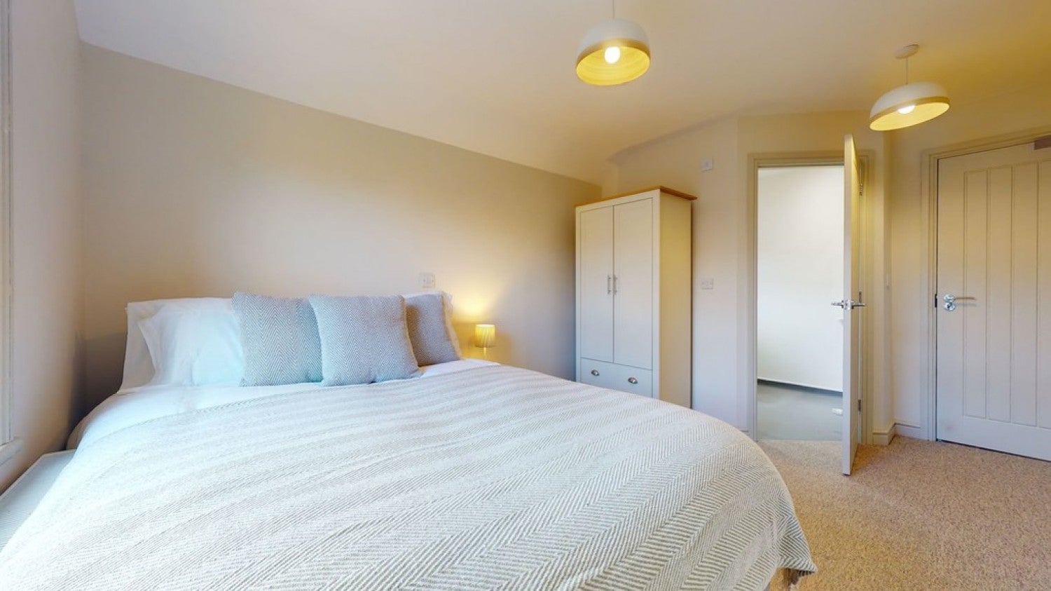 Room Everton Road in Yeovil