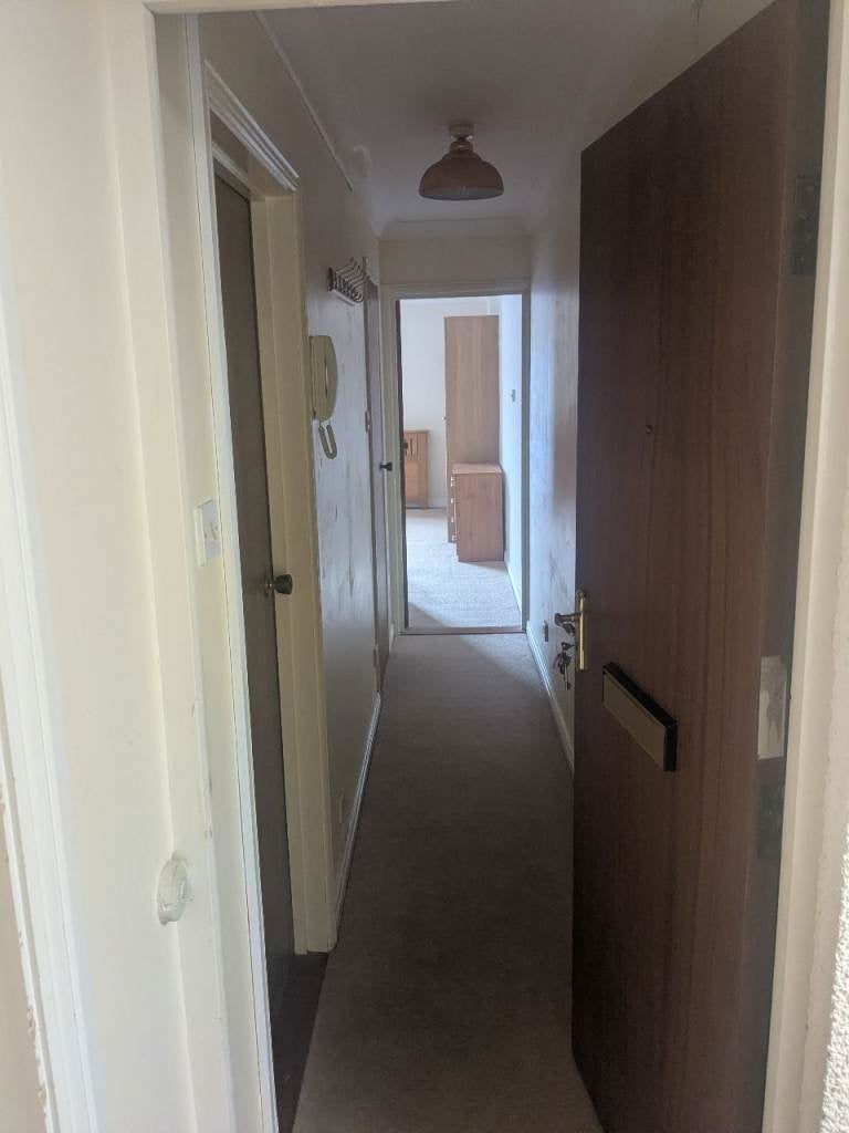 Flat Bretonside in Plymouth