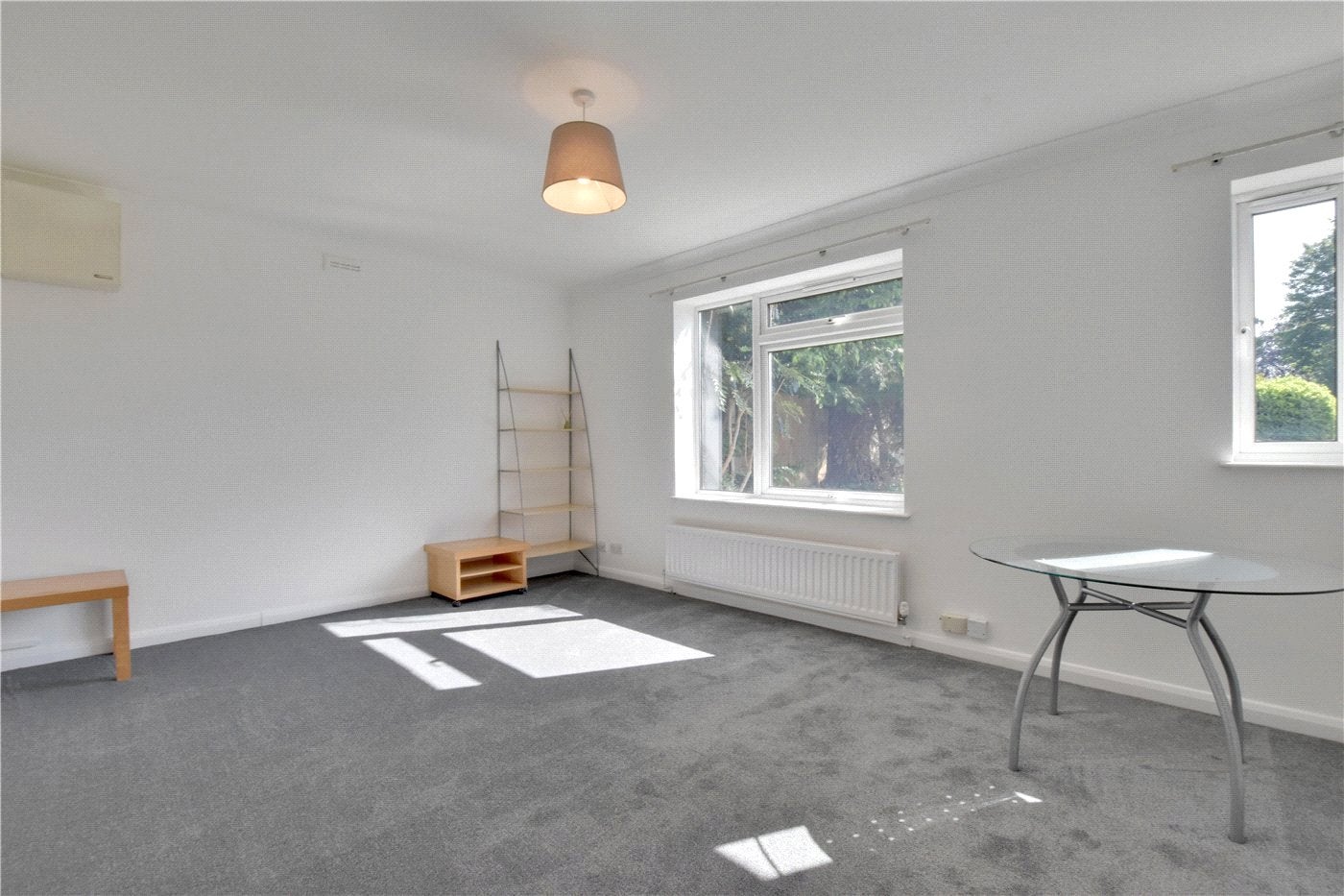Flat Lee Road in Greater London
