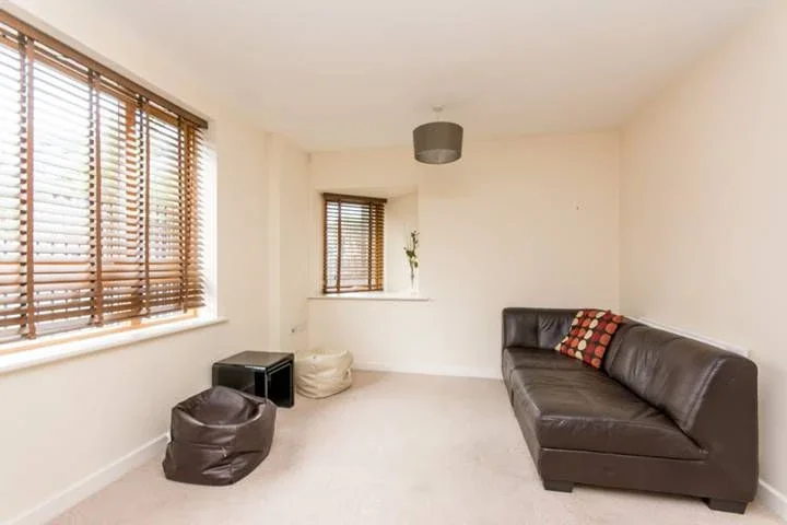 Flat Portsdown Mews in Greater London