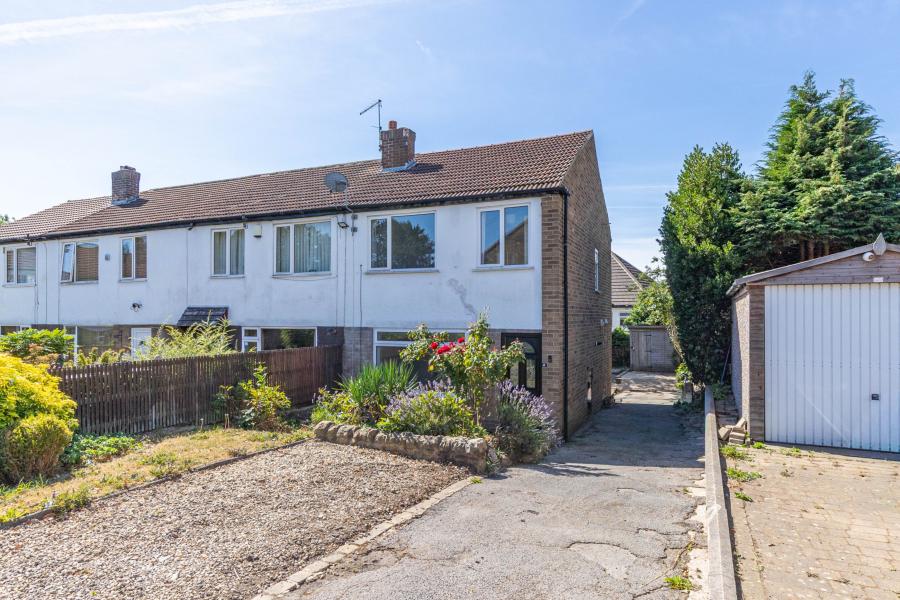 House Norfolk Close in Leeds