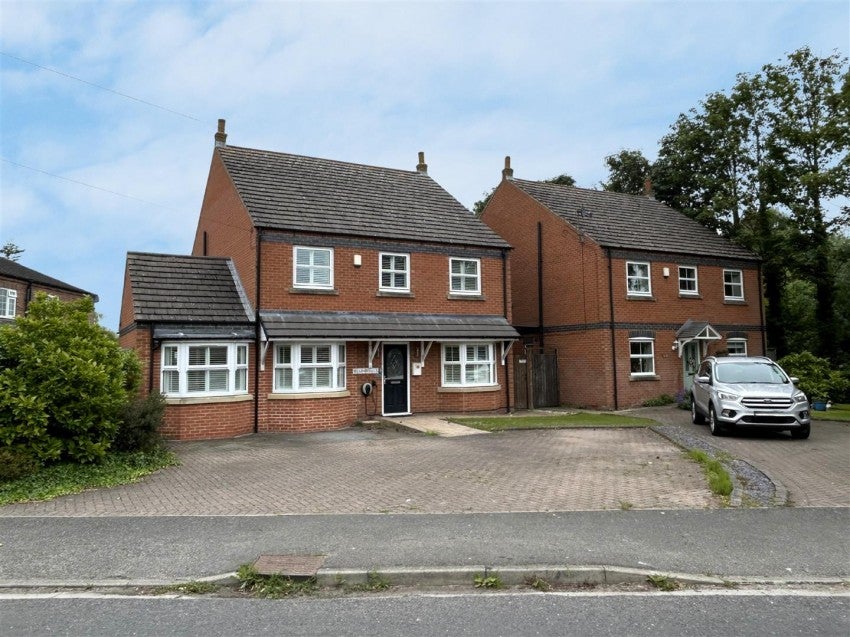 House Main Street in North Duffield