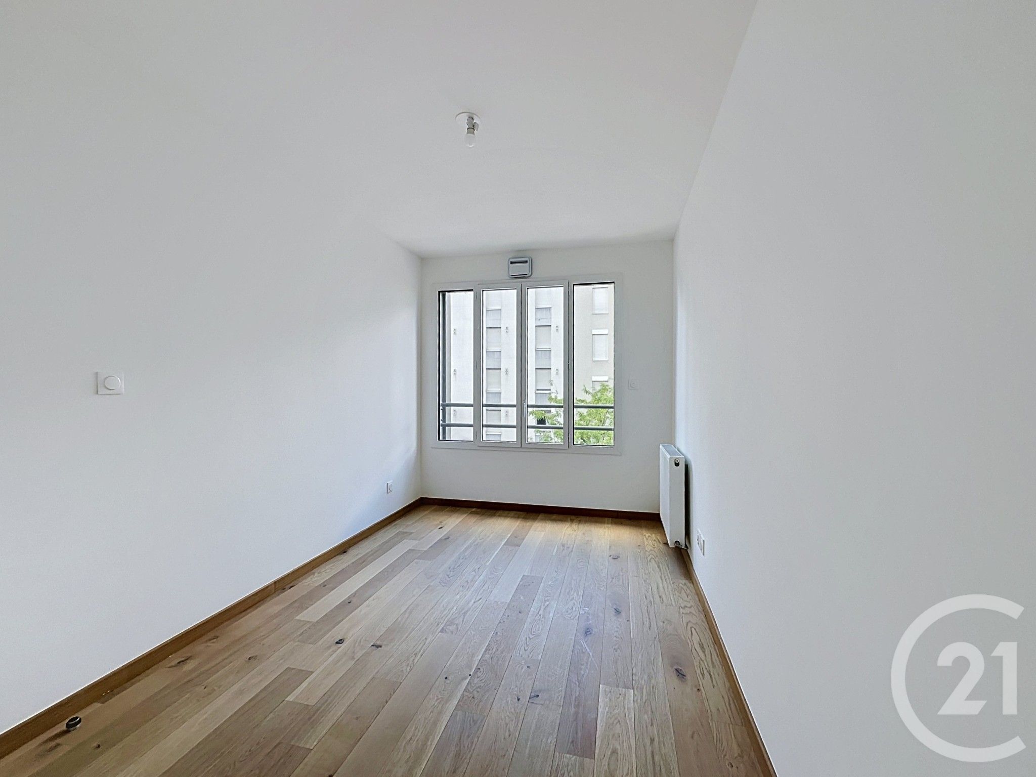 Flat Rue Maryse Bastié in Lyon