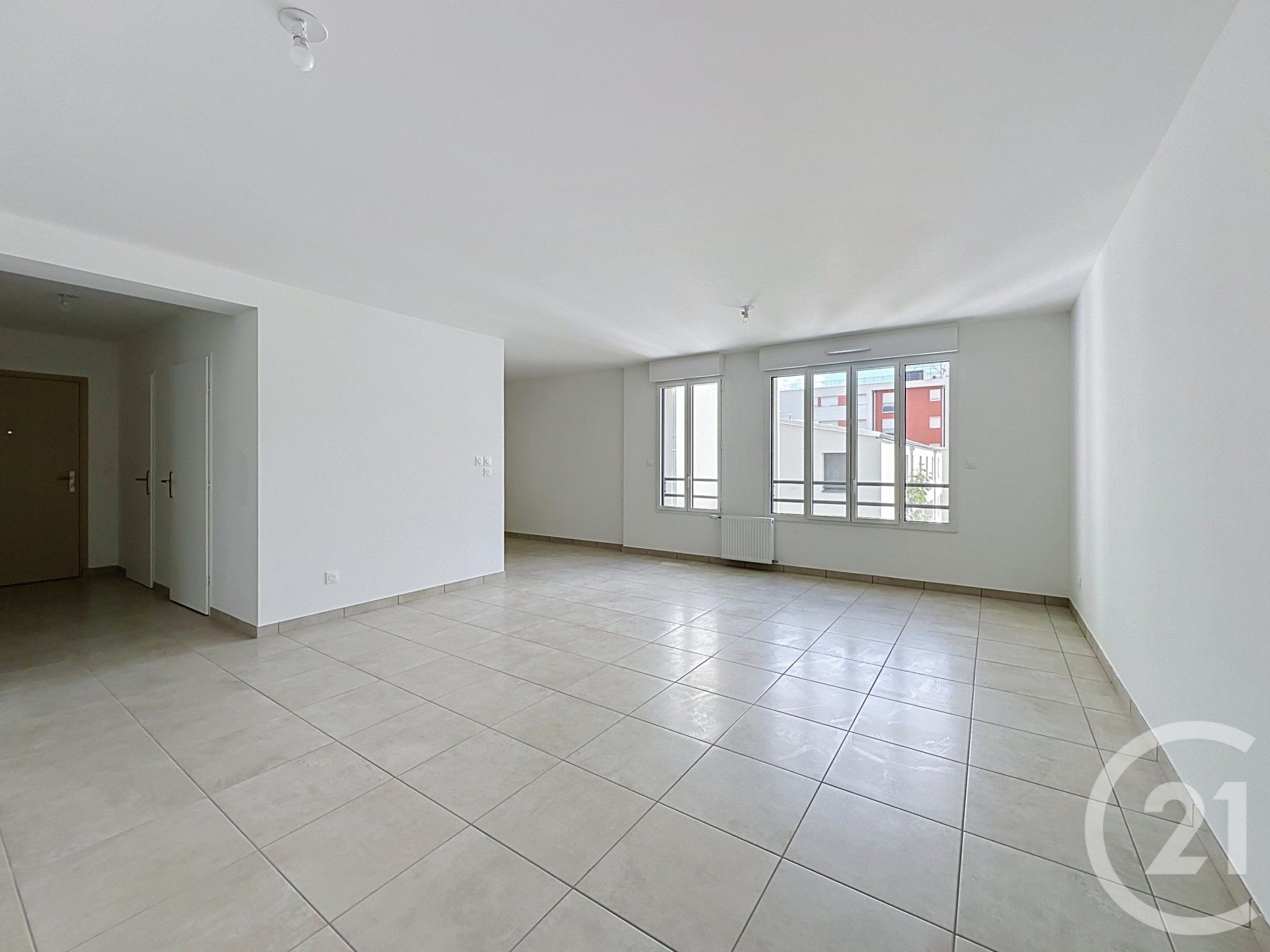 Flat Rue Maryse Bastié in Lyon