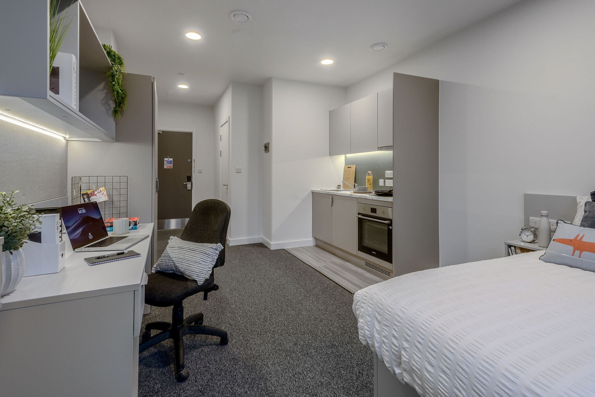 Room Queen Street in Leicester