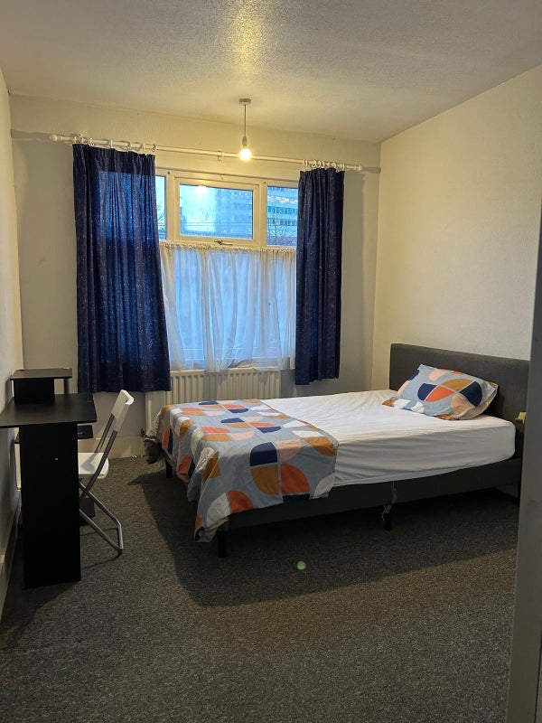 Room Ethelbert Gardens in Greater London