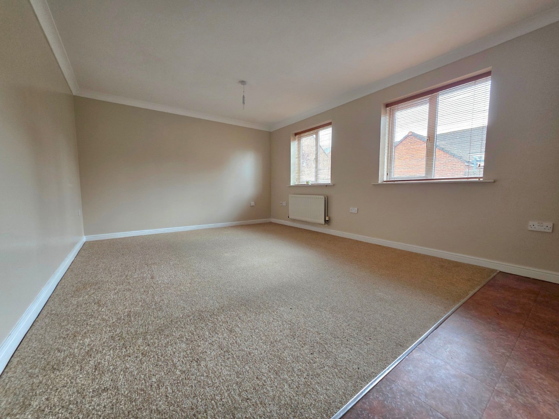 Flat Griffen Road in Weston-super-Mare